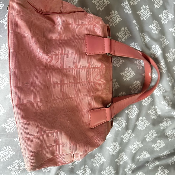 Chanel travel line handbag - Picture 8 of 11